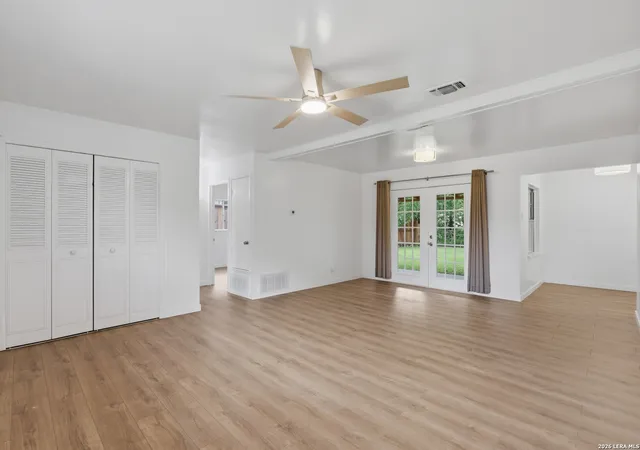 Photo 4 of Sale Pending at 3514 Fieldstone Dr, San Antonio, TX 78217 | MLS# 2000984 | Listing updated on 2026-09-08