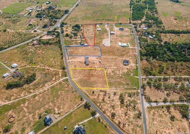 3rd image of 19737 Benton City Rd, Somerset, TX 78069 | MLS# 2001016