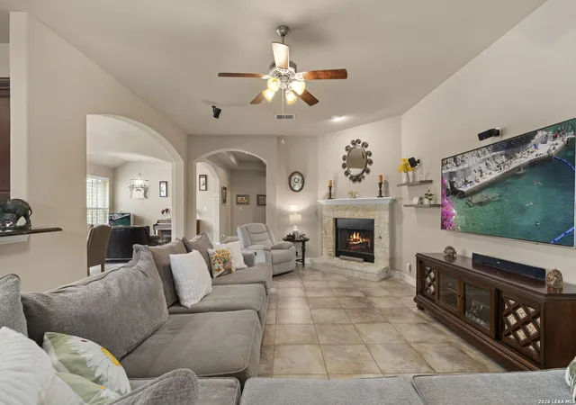 3rd image of 10612 Foxen Way, Helotes, TX 78023 | MLS# 2001024