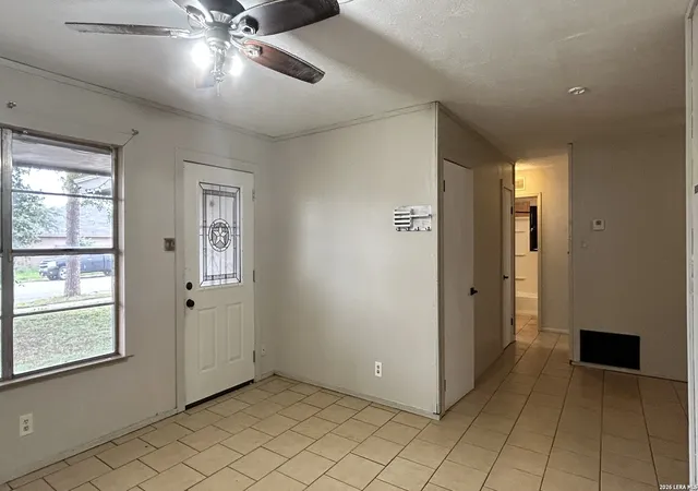 3rd image of 1009 E Clare St, Beeville, TX 78102 | MLS# 2001027