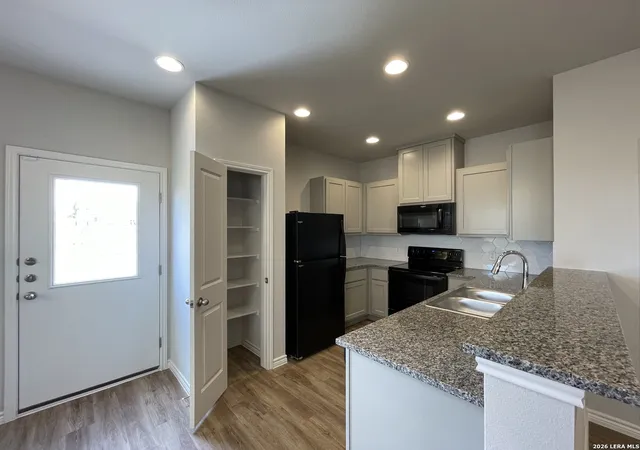 5th image of 115 Peruna, Marble Falls, TX 78654 | MLS# 2001041