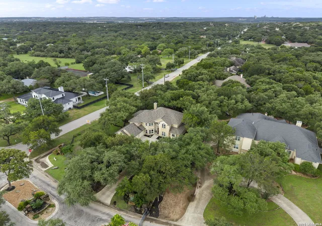 Photo 3 of Single family home for sale at 21905 Deer Canyon Dr, Garden Ridge, TX 78266 | MLS# 2001058 | Listing updated on 2026-09-25