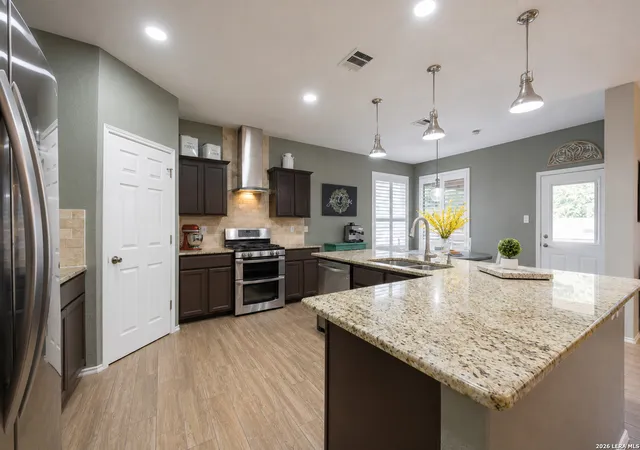 Photo 4 of Sale Pending at 24723 Wine Rose Path, San Antonio, TX 78255 | MLS# 2001064 | Listing updated on 2026-08-21