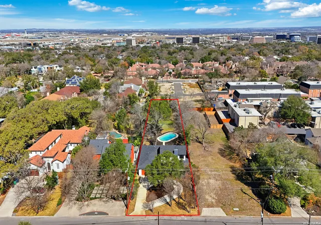 30th image of 319 E Terra Alta Dr, San Antonio, TX 78209 | MLS# 2001074
