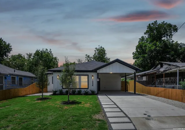 Photo 2 of Single family home for sale at 1934 Lamar St, San Antonio, TX 78202 | MLS# 2001105 | Listing updated on 2026-09-06