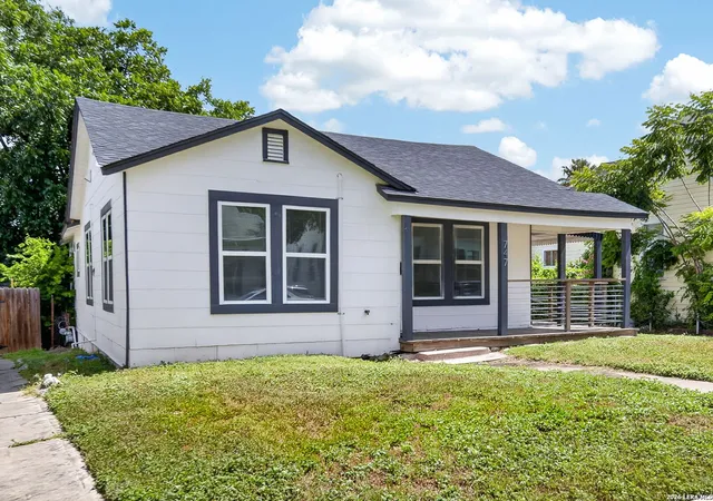 2nd image of 747 Bailey Ave, San Antonio, TX 78210 | MLS# 2001116