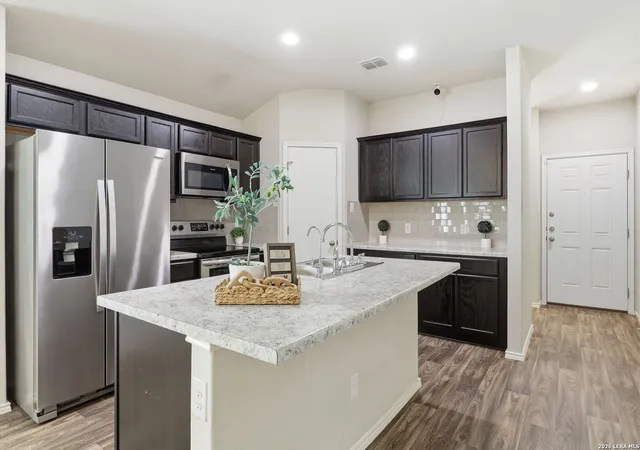 Photo 1 of Single family home for sale at 4614 Heathers Cross, St. Hedwig, TX 78152 | MLS# 2001129 | Listing updated on 2026-09-20
