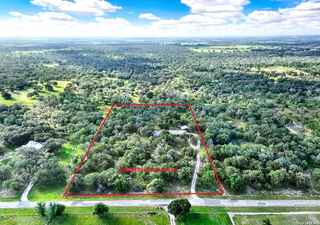 2nd image of 2043 Bentwood, Floresville, TX 78114 | MLS# 2001165