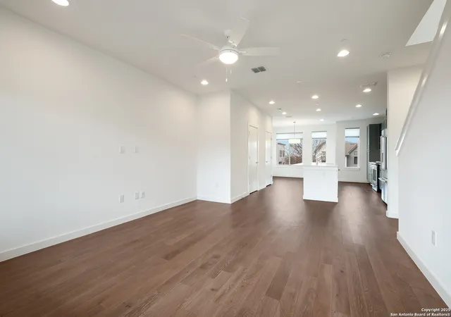 Photo 3 of Condo for sale at 102 Tendick #UNIT 802, San Antonio, TX 78209 | MLS# 2001169 | Listing updated on 2026-07-28
