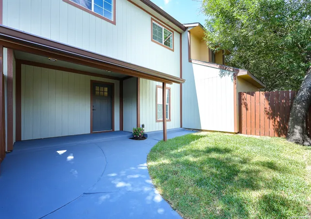 Photo 2 of Single family home for sale at 12027 Ashrock Ct, San Antonio, TX 78230 | MLS# 2001187 | Listing updated on 2026-09-15