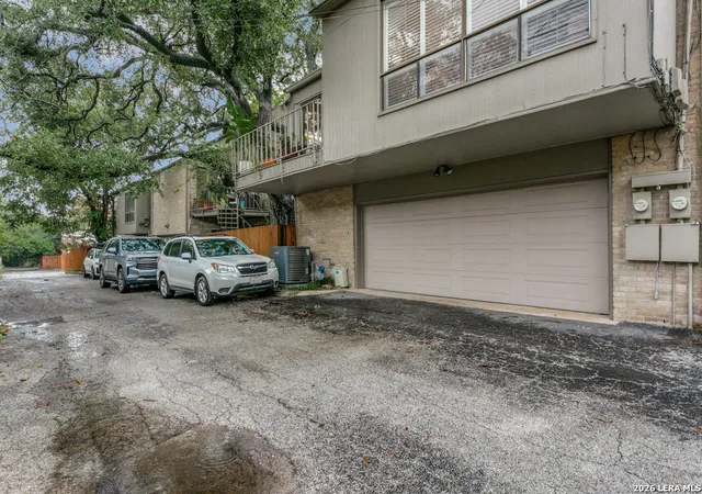 image of 3 Gallery Ct, San Antonio, TX 78209