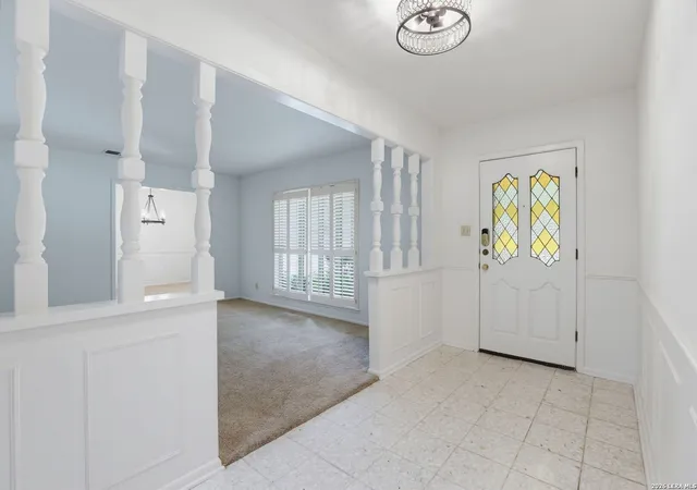Photo 4 of Single family home for sale at 413 Golfcrest, Windcrest, TX 78239 | MLS# 2001213 | Listing updated on 2026-09-03