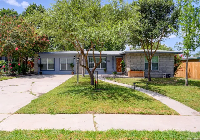 Photo 3 of Single family home for sale at 651 Shadywood, San Antonio, TX 78216 | MLS# 2001221 | Listing updated on 2026-09-11