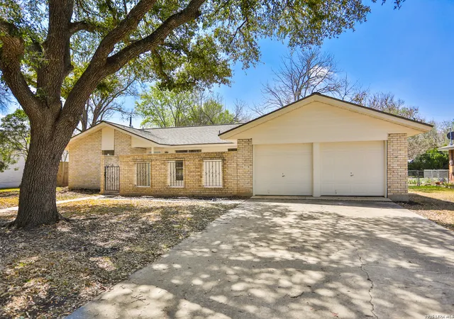 1st image of 131 Creekside Dr, Boerne, TX 78006 | MLS# 2001252