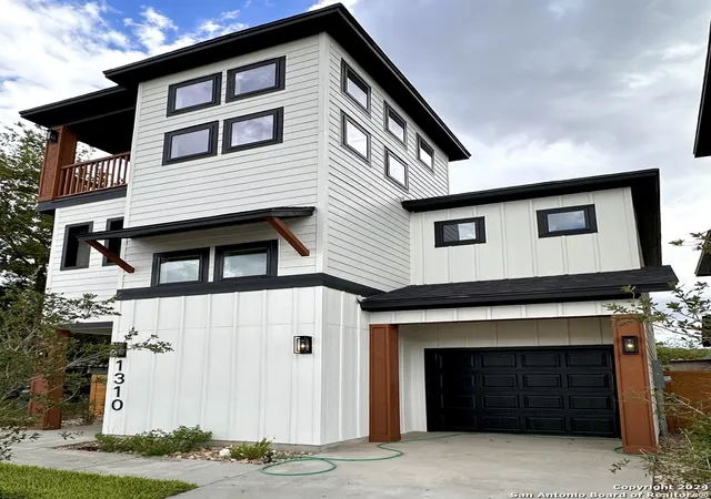 2nd image of 1310 S Mesquite St, San Antonio, TX 78210 | MLS# 2001277