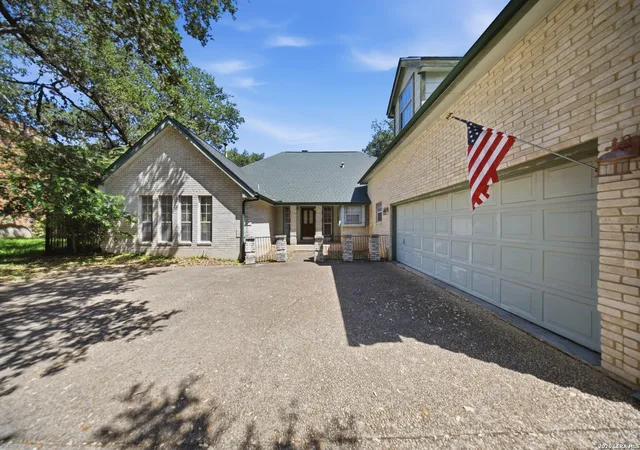 Photo 3 of Single family home for sale at 8423 Chesham, San Antonio, TX 78254 | MLS# 2001280 | Listing updated on 2026-07-28