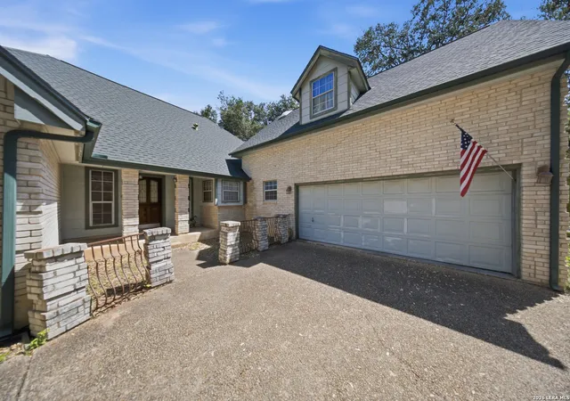 Photo 3 of Single family home for sale at 8423 Chesham, San Antonio, TX 78254 | MLS# 2001280 | Listing updated on 2026-07-28