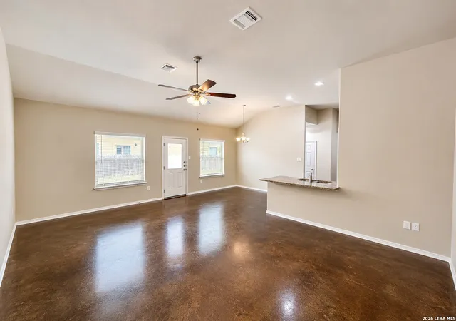 2nd image of 1144/1146 Burek Cross, Seguin, TX 78155 | MLS# 2001299