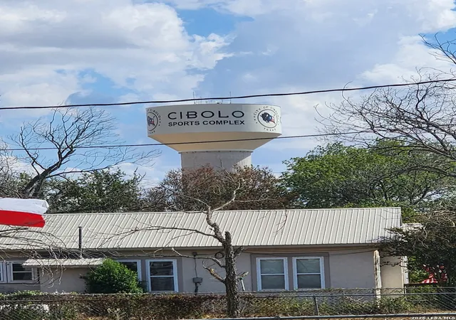 1st image of 218, 220, 300 Main, Cibolo, TX 78108 | MLS# 2001310