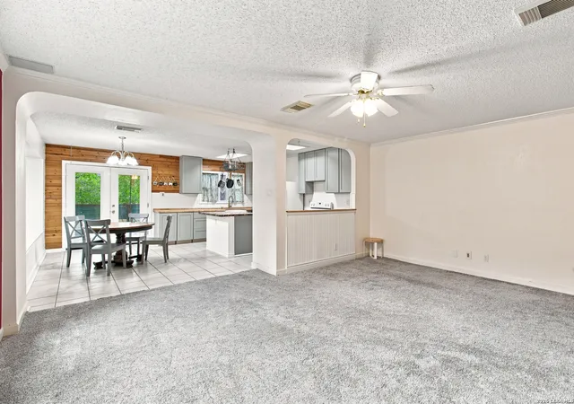 Photo 3 of Sale Pending at 16172 Walnut Creek Dr, San Antonio, TX 78247 | MLS# 2001318 | Listing updated on 2026-09-12