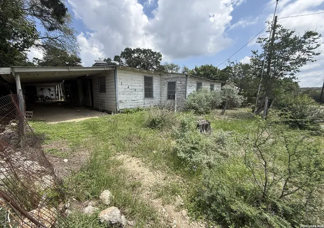 3rd image of 148 Legion Dr, Lakehills, TX 78063 | MLS# 2001320