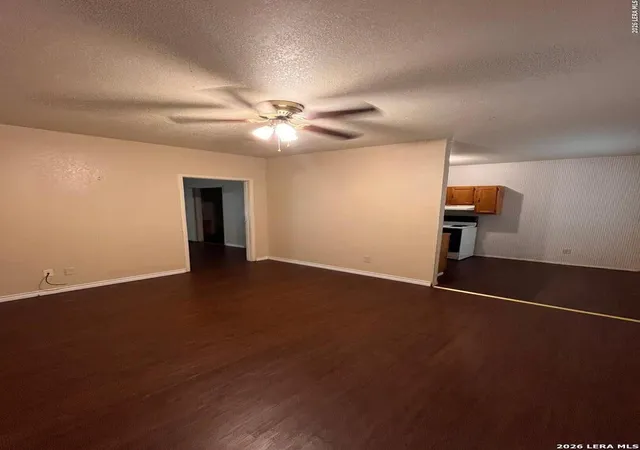 Photo 1 of Multi family home for sale at 6911 N Us Hwy 281, Pleasanton, TX 78064 | MLS# 2001324 | Listing updated on 2026-08-21
