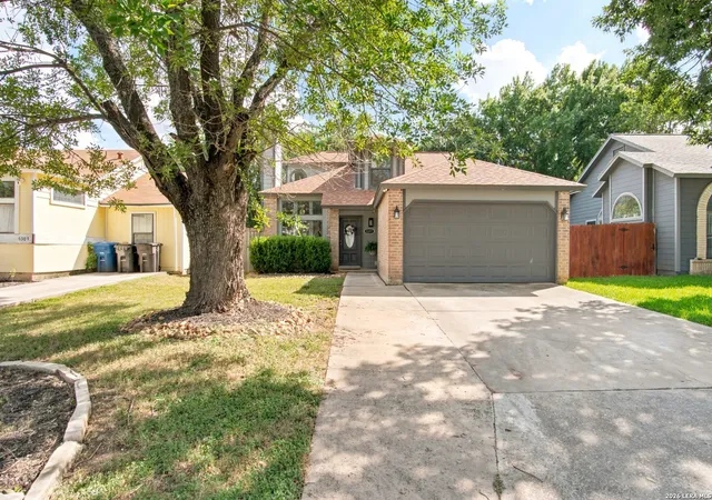 Photo 3 of Single family home for sale at 6311 Village Arbor, San Antonio, TX 78250 | MLS# 2001325 | Listing updated on 2026-09-01