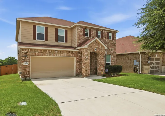 Photo 3 of Single family home for sale at 7910 Emmeline Dr, Boerne, TX 78015 | MLS# 2001328 | Listing updated on 2026-09-08
