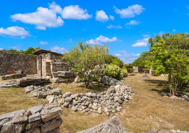 4th image of 170 Overland Trl W, Hunt, TX 78024 | MLS# 2001329