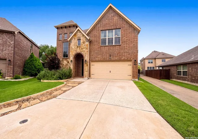 Photo 3 of Sale Pending at 117 Churchill Rd, Boerne, TX 78006 | MLS# 2001346 | Listing updated on 2026-10-08