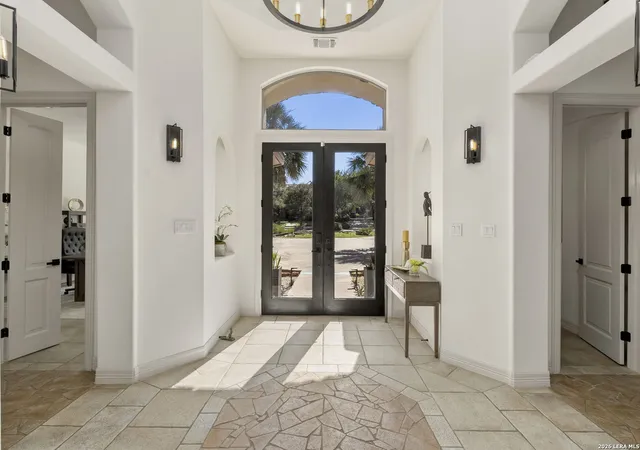 Photo 3 of Single family home for sale at 24626 Bogey Rdg, San Antonio, TX 78260 | MLS# 2001358 | Listing updated on 2026-09-14