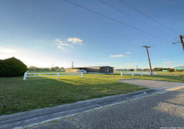 Photo 2 of Single family home for sale at 1106 S Euclid, Aransas Pass, TX 78336 | MLS# 2001363 | Listing updated on 2026-09-07