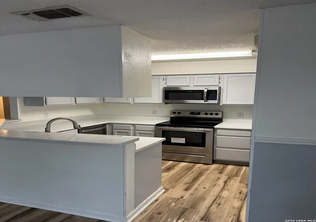 Photo 4 of Condo for sale at 10955 Wurzbach Rd #801, San Antonio, TX 78230 | MLS# 2001365 | Listing updated on 2026-09-08