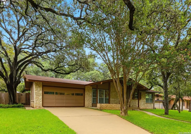 Photo 2 of Sale Pending at 2819 Hitching Post St, San Antonio, TX 78217 | MLS# 2001366 | Listing updated on 2026-09-09