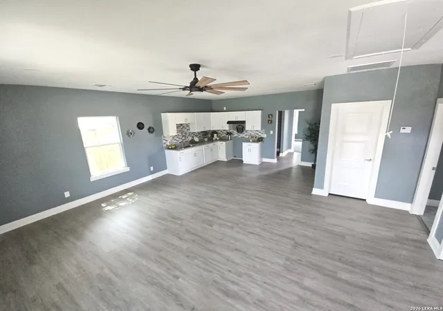 5th image of 325 Ave B, Poteet, TX 78065 | MLS# 2001378