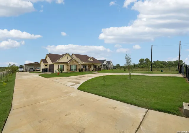 4th image of 9691 Crow Ln, Adkins, TX 78101 | MLS# 2001384