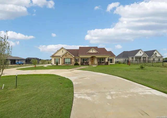 5th image of 9691 Crow Ln, Adkins, TX 78101 | MLS# 2001384