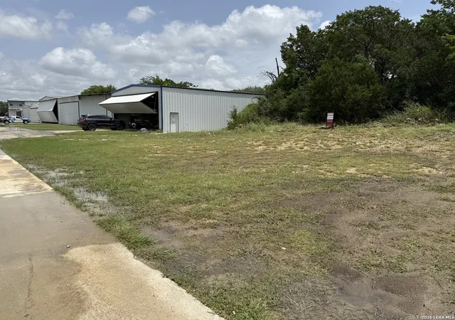 4th image of 00 Boerne Stage Airfield, Boerne, TX 78006 | MLS# 2001389