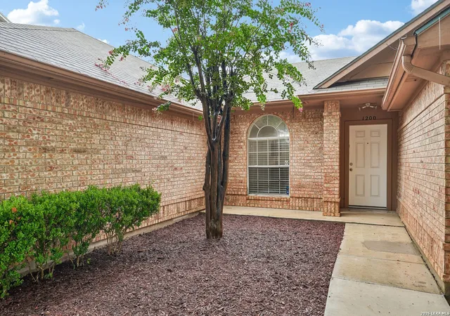 2nd image of 1200 Dove Mdws, Schertz, TX 78154 | MLS# 2001405