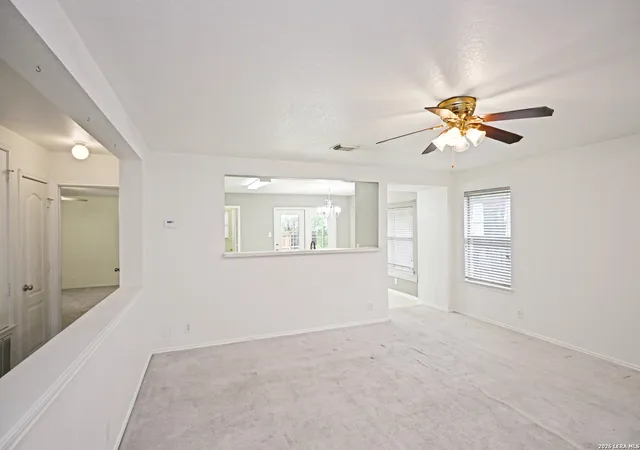 4th image of 357 Scenic Mdw, New Braunfels, TX 78130 | MLS# 2001417