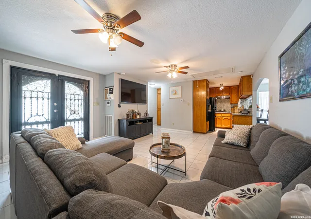 Photo 4 of Single family home for sale at 2202 Lake Louise Dr, San Antonio, TX 78228 | MLS# 2001423 | Listing updated on 2026-07-29