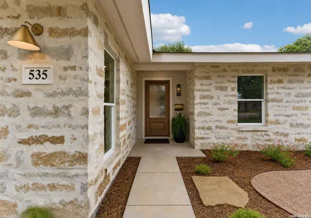 image of 535 Brightwood Pl, San Antonio, TX 78209 | MLS# 2001440