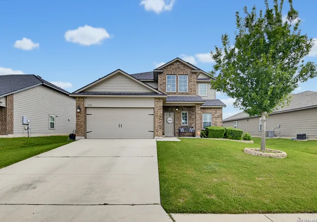 Photo 2 of Sale Pending at 1524 Birmingham Dr, Seguin, TX 78155 | MLS# 2001448 | Listing updated on 2026-09-30