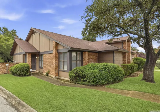 Photo 3 of Sale Pending at 9304 Dover Rdg #9304, San Antonio, TX 78250 | MLS# 2001471 | Listing updated on 2026-08-03