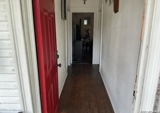 Photo 3 of Single family home for sale at 1822 W Woodlawn Ave, San Antonio, TX 78201 | MLS# 2001472 | Listing updated on 2026-09-19