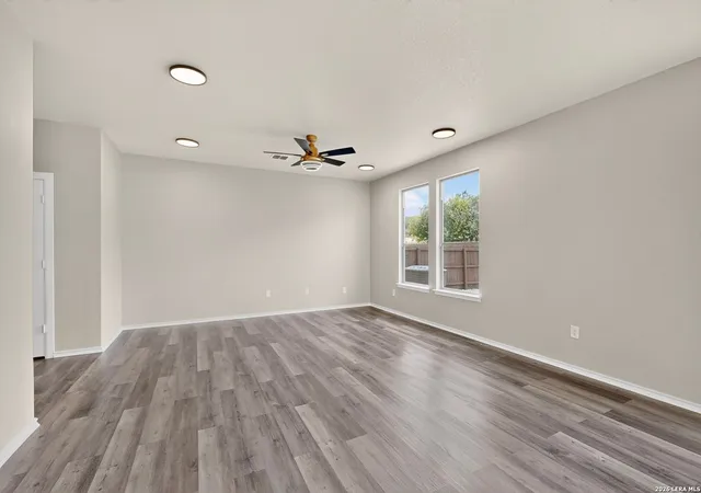 Photo 4 of Single family home for sale at 2523 Sundrop Bay, San Antonio, TX 78224 | MLS# 2001475 | Listing updated on 2026-09-17