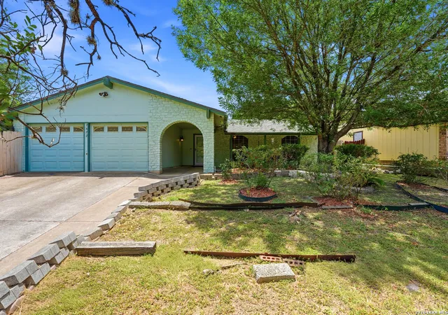 Photo 1 of Single family home for sale at 7622 Pipers Ln, San Antonio, TX 78251 | MLS# 2001477 | Listing updated on 2026-09-16