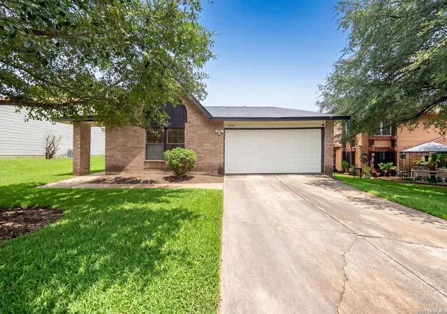 Photo 2 of Single family home for sale at 9919 Fortune Ridge Dr, Converse, TX 78109 | MLS# 2001479 | Listing updated on 2026-09-20