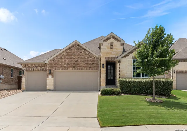 Photo 1 of Sale Pending at 27521 Sonora Vw, Boerne, TX 78015 | MLS# 2001482 | Listing updated on 2026-08-26