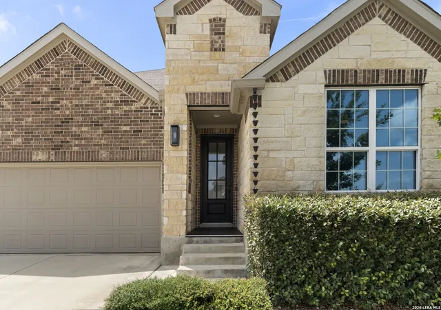 Photo 2 of Sale Pending at 27521 Sonora Vw, Boerne, TX 78015 | MLS# 2001482 | Listing updated on 2026-08-26